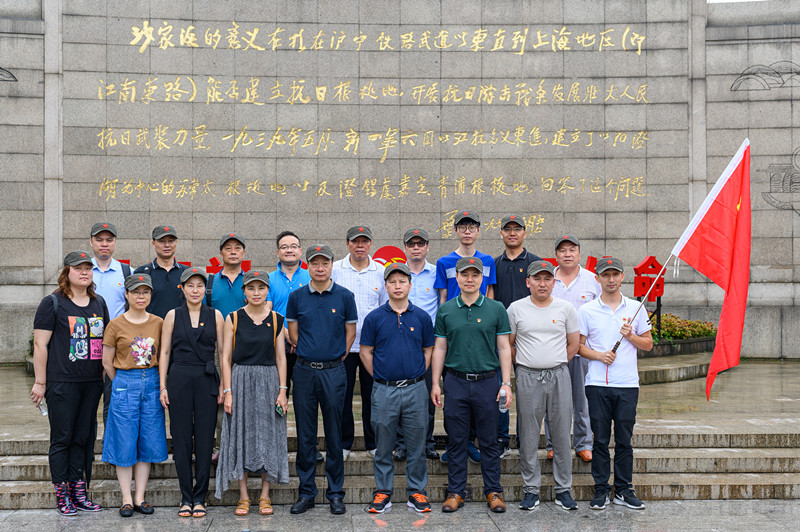 麥點彩印黨支部開展“重溫誓詞，不忘初心，牢記使命”主題黨日活動